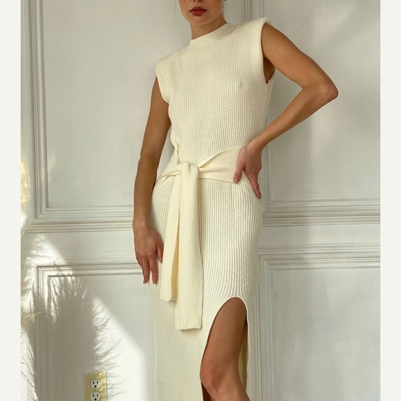 Isalis Knit Structured Cream Tie Dress - Picture 2 of 10